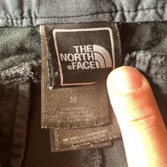 Northface shorts - Picture 2 of 2